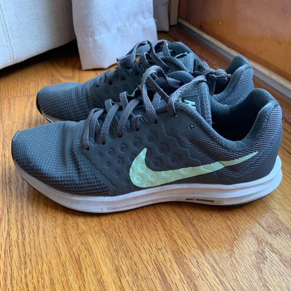 Women’s Nike Running Shoes size 6.5